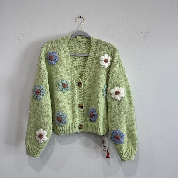 Cider Knit V-neck Button Flower Cardigan NWT, Size M - Picture 7 of 17